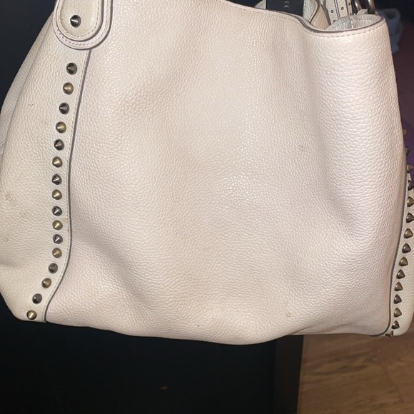 Coach - Picture 7 of 7